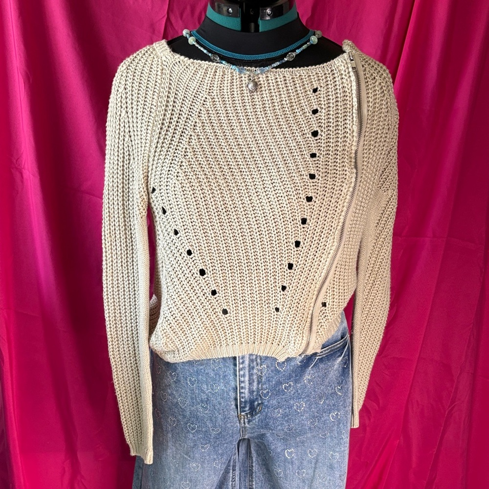Sweet Rain Cream Knit Crochet Distressed Women's Sweater Asymmetrical Zipper